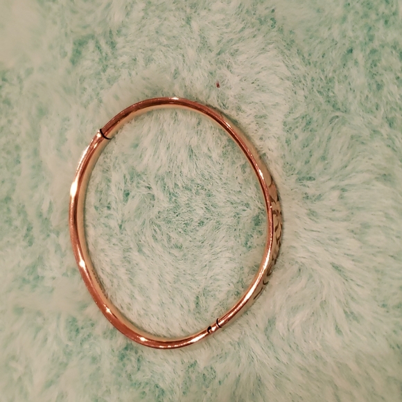 Vintage A & Z 12k 1/20 gold filled child bracelet - Picture 2 of 4